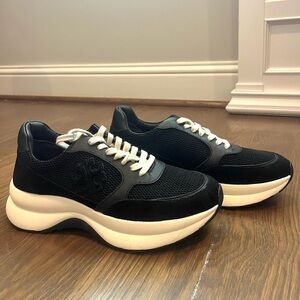 Tory Burch Kick Trainer Size 8 NEVER WORN